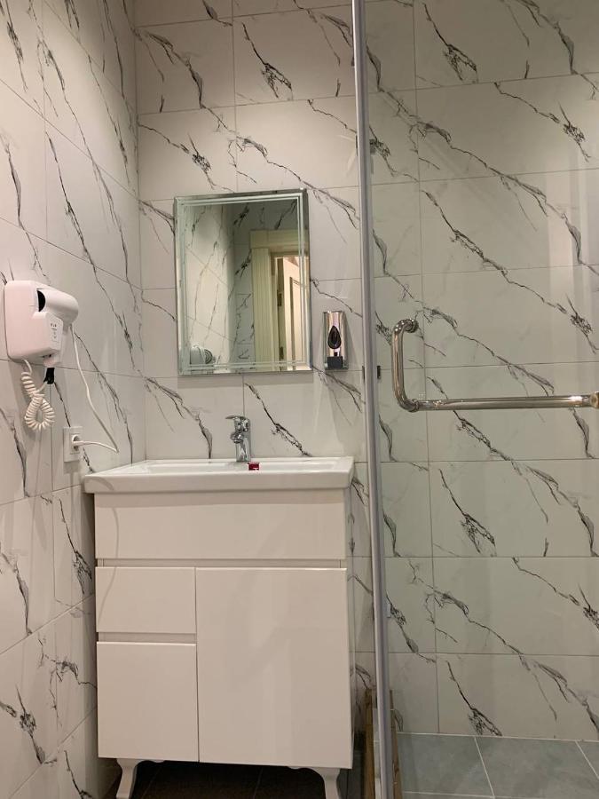Nur Makon Hotel Tashkent Bagian luar foto