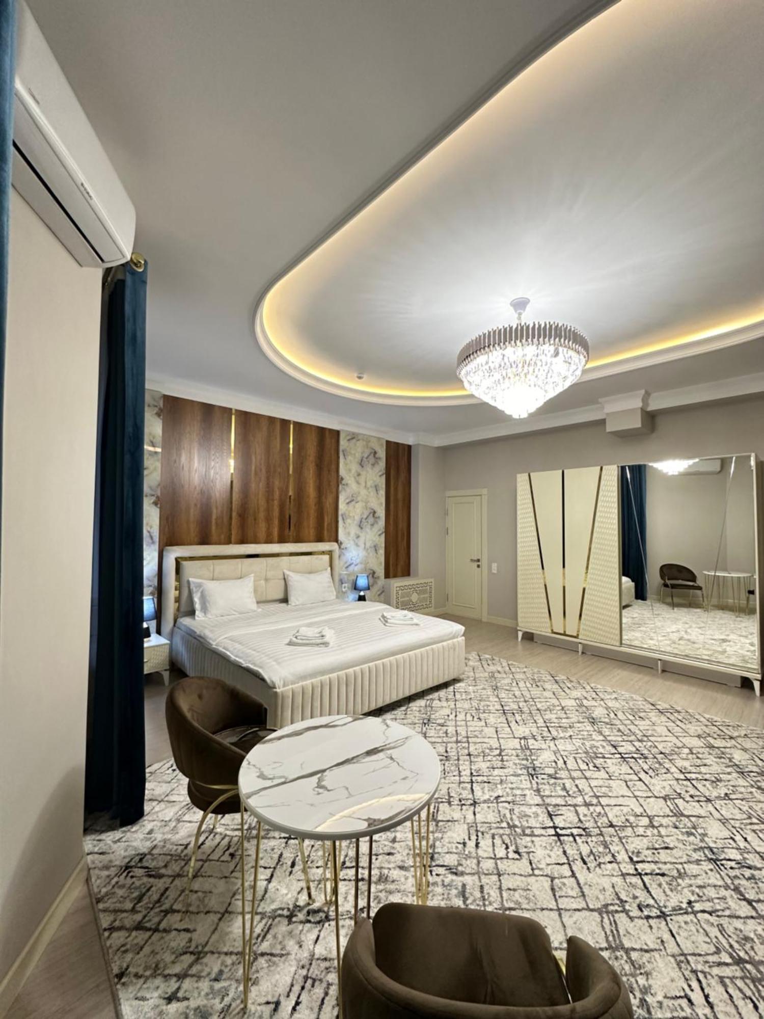 Nur Makon Hotel Tashkent Bagian luar foto